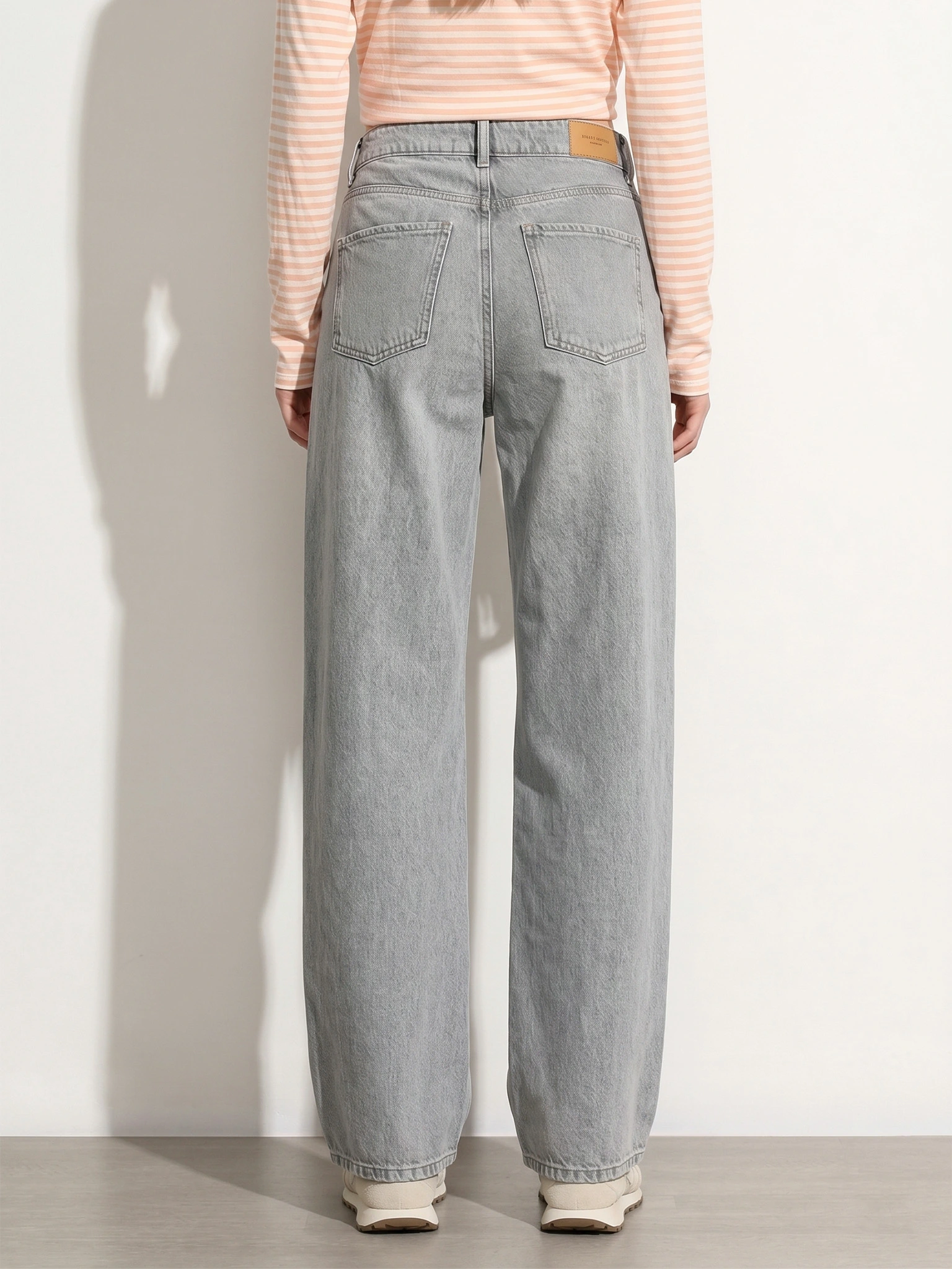 Джинсы широкого кроя серого цвета из хлопка